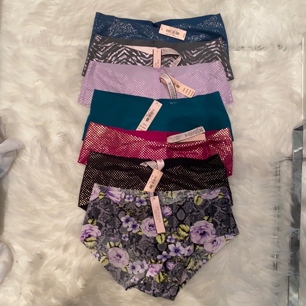 7 pairs BNWT Victoria’s Secret No Show Hiphugger Panties XS